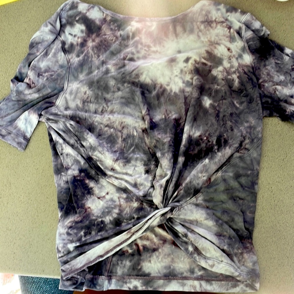 Lululemon purple knot top high quality